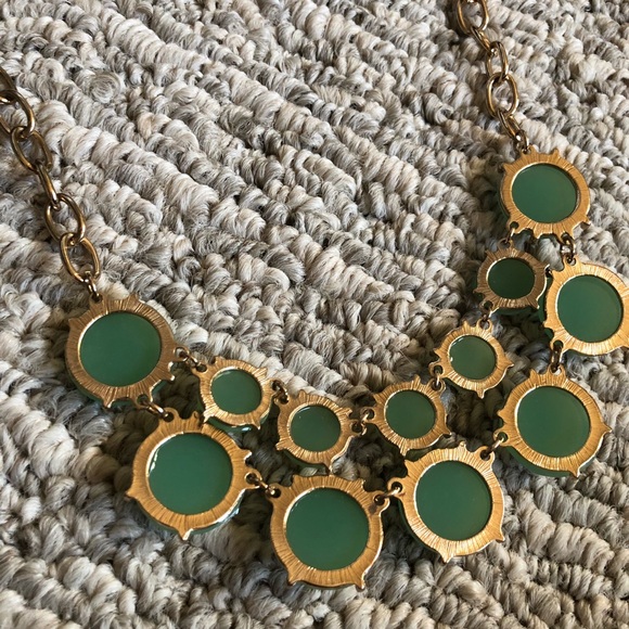 Green and Gold Fashion Bubble Necklace - Picture 4 of 5